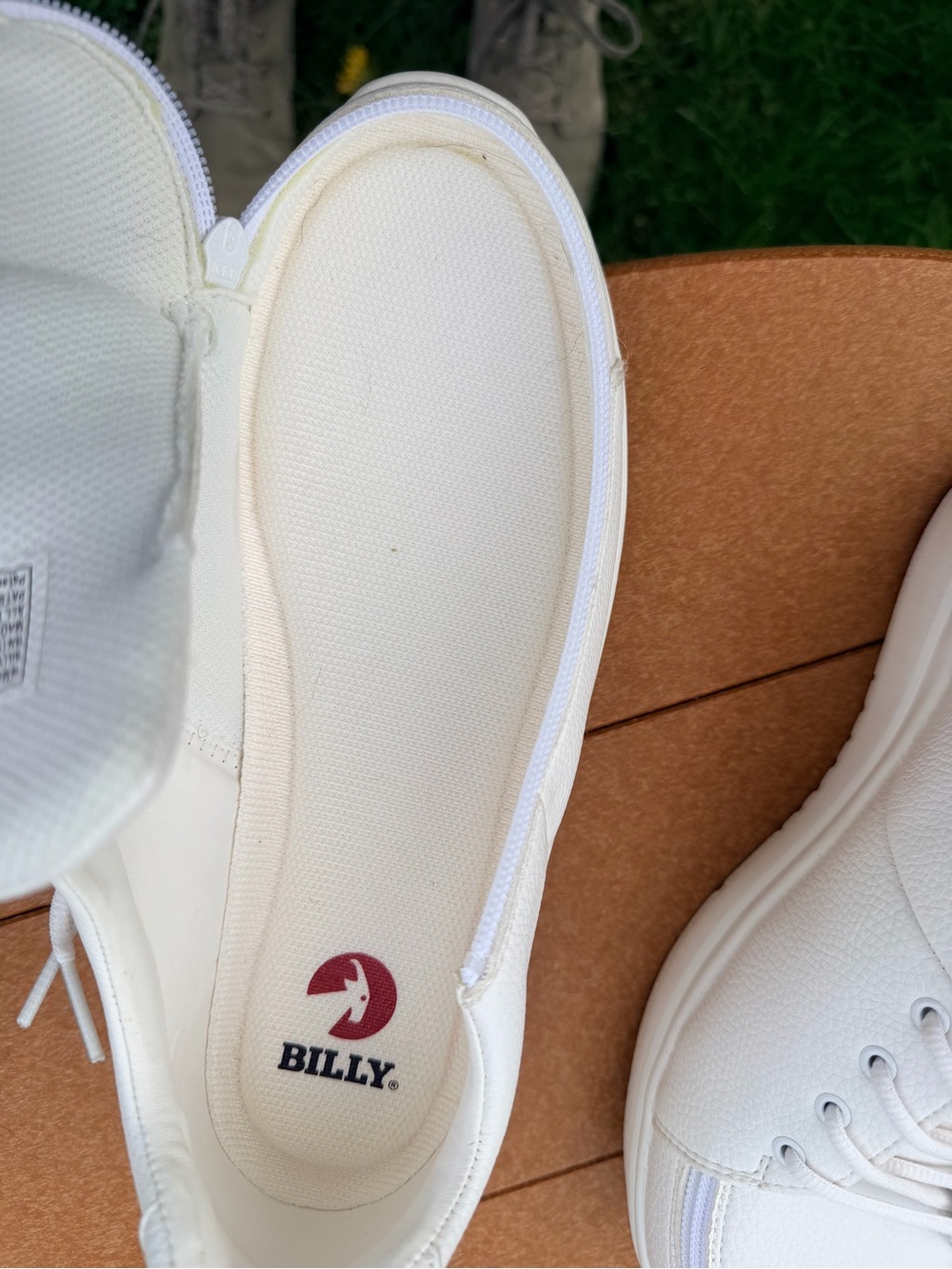 Billy Casual White Low-Top Leather Sneakers - Picture 13 of 13